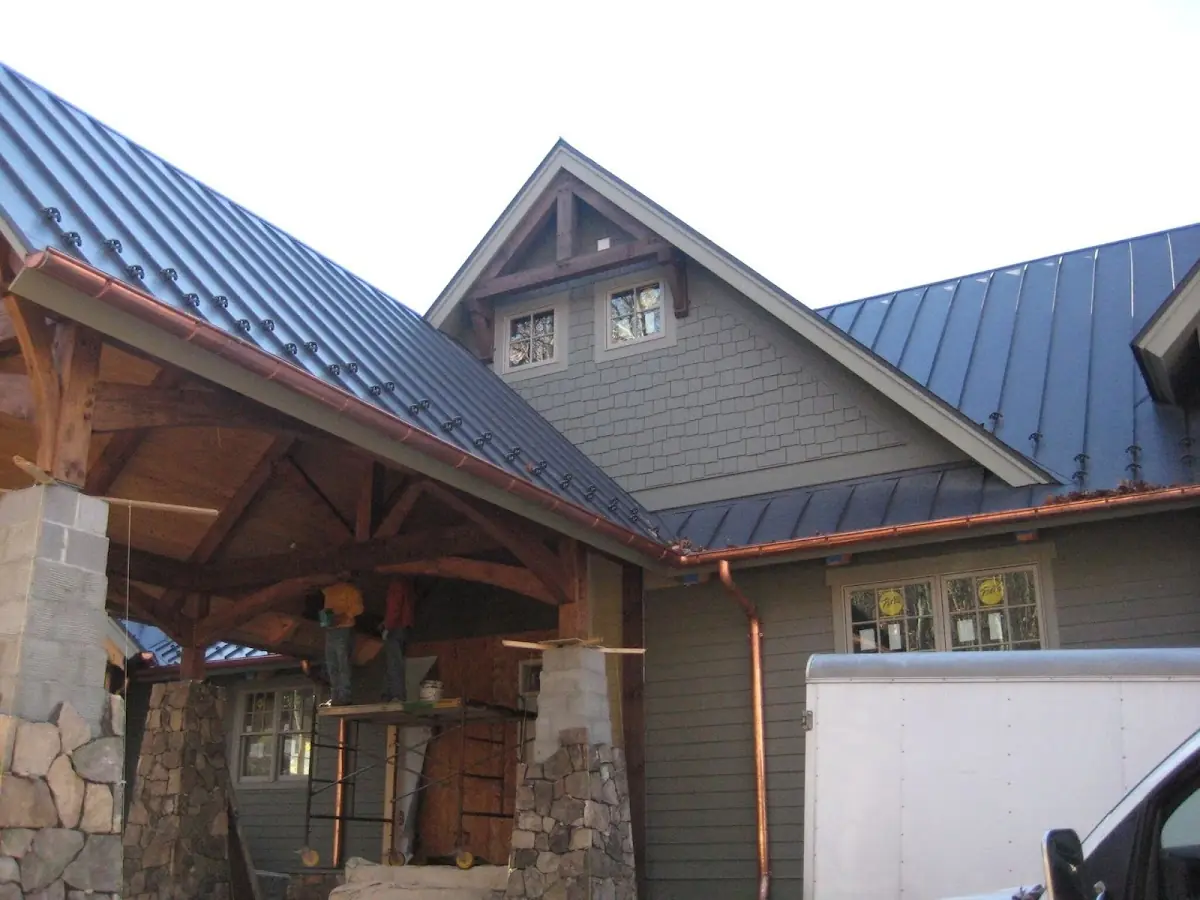 Craftsman Roofing team delivering quality roofing work in Laurel Hill-Rocky Ridge
